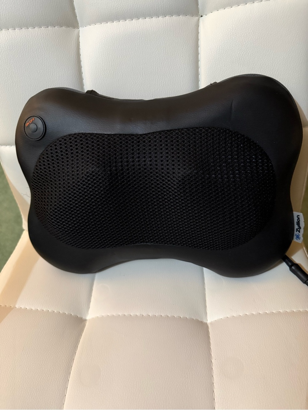Shiatsu Massage Pillow with Heat - Black and Red - Picture 3 of 4